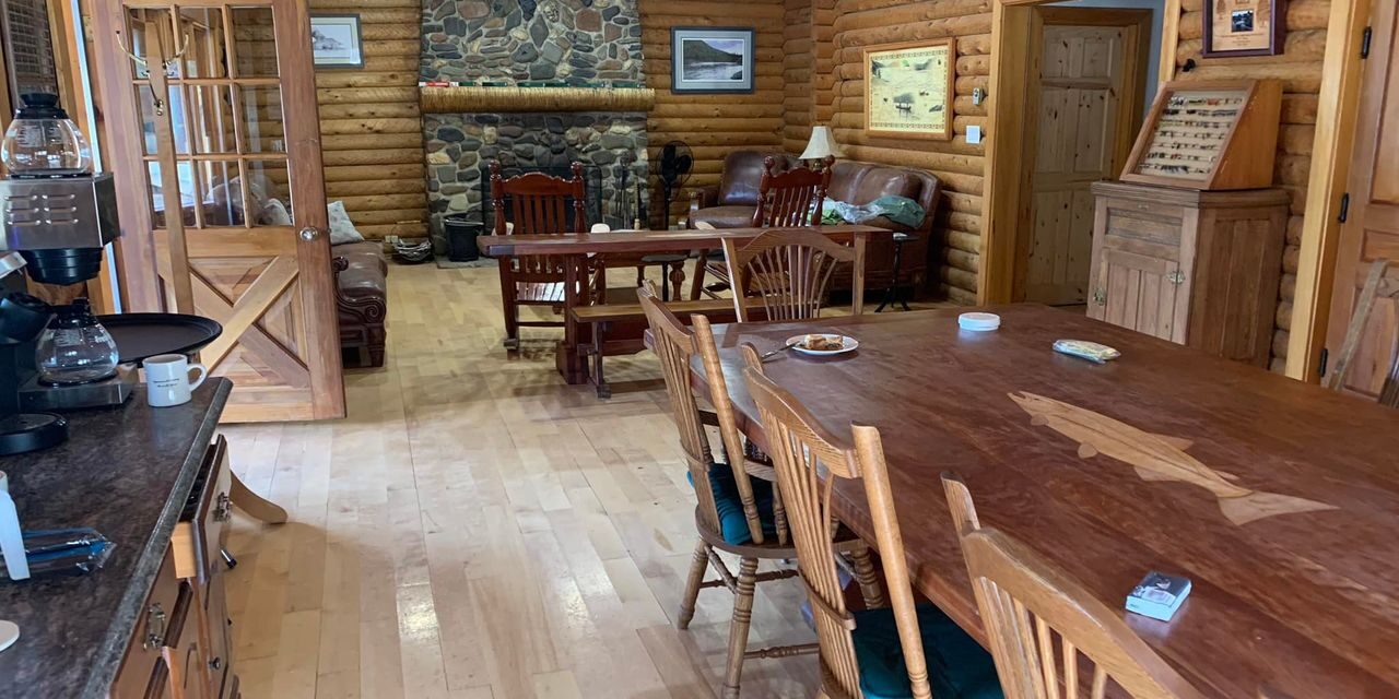 restioguche lodge dining room